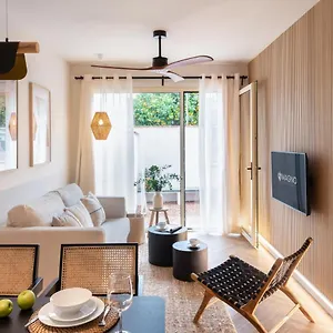 Apartamento Magno Robles With Jacuzzi And Private Parking, Sevilha